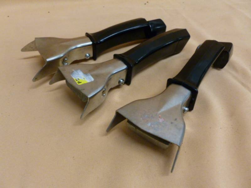 lot 48 image: Corning Ware Handles