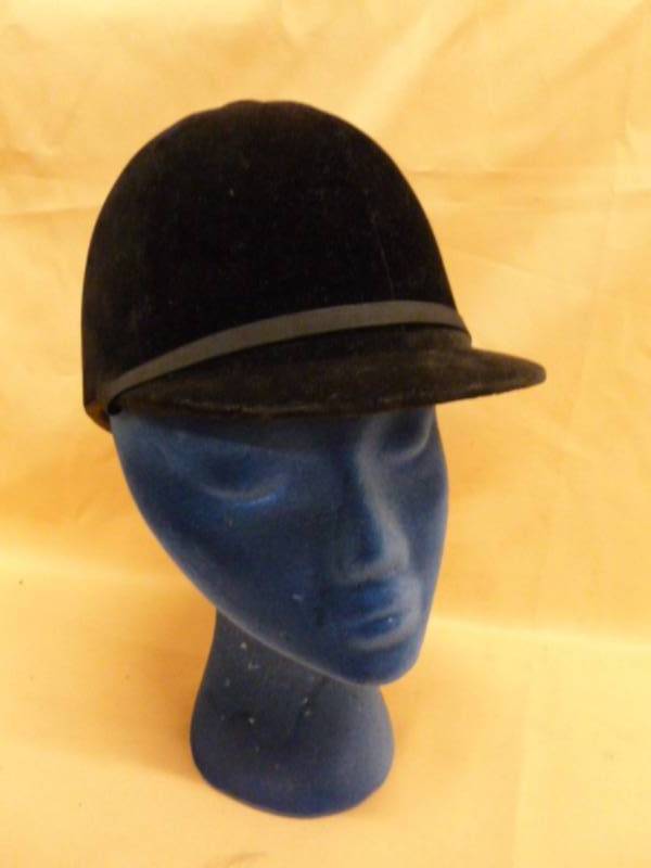 lot 65 image: Horse Riding Headgear