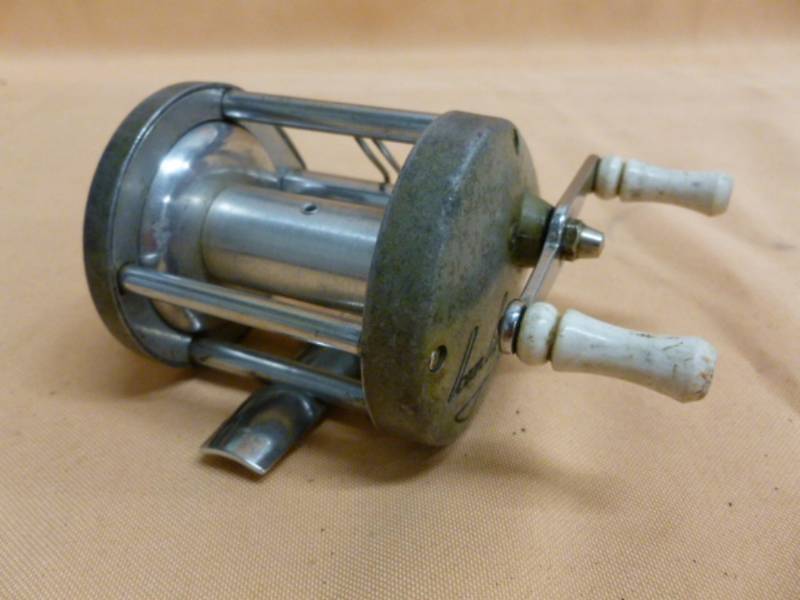 lot 68 image: Vintage Fishing Reel