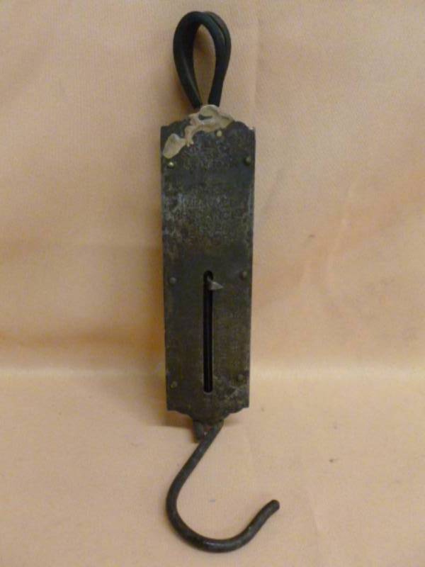lot 75 image: Antique Scale