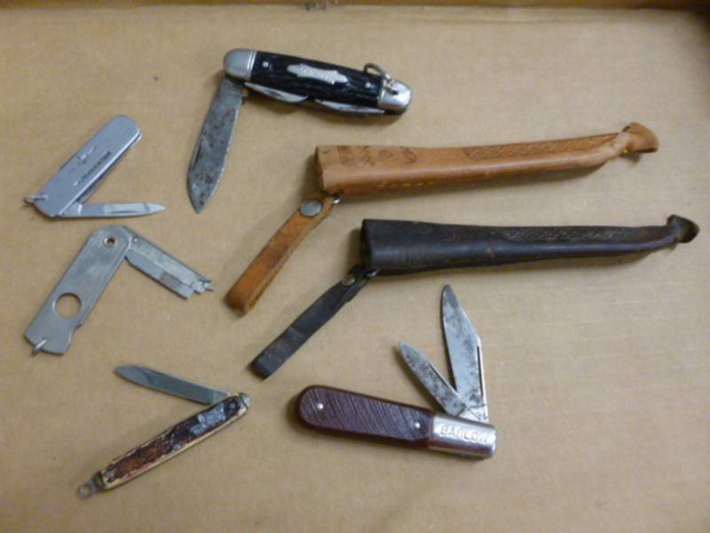 lot 79 image: Vintage Pocket Knives