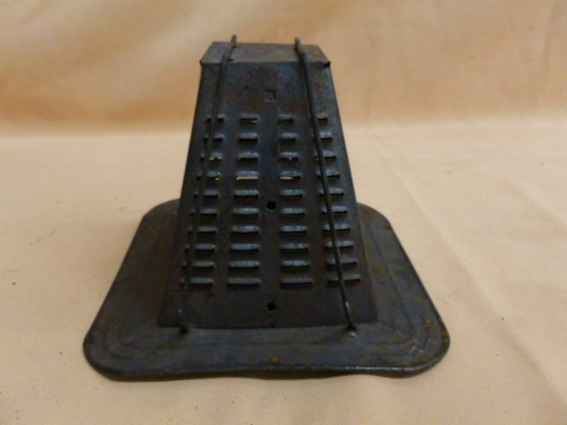 lot 82 image: Antique Toaster