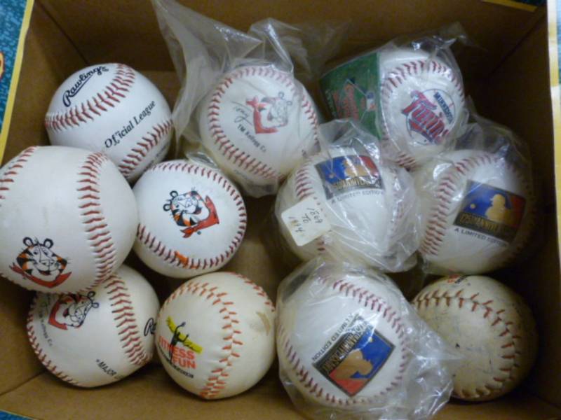lot 86 image: Baseballs