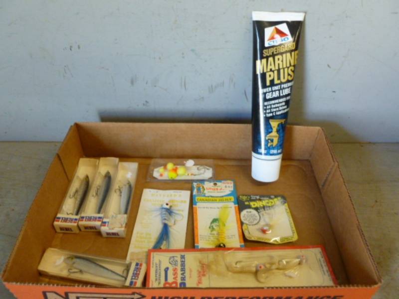 lot 109 image: Fishing Baits