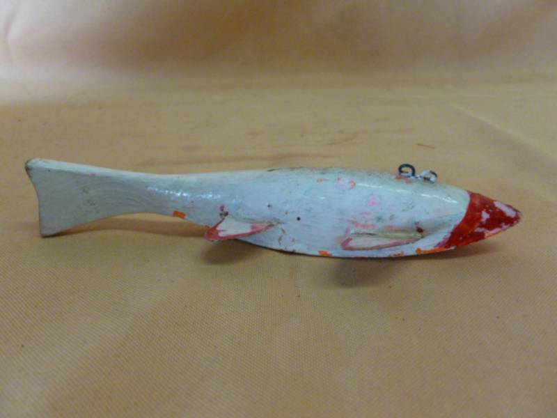 lot 142 image: Vintage Spearing Decoy
