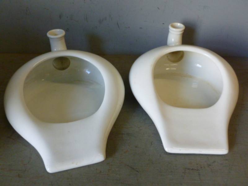 lot 170 image: Vintage Bed Pans