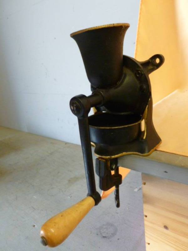 lot 184 image: Vintage Coffee Grinder