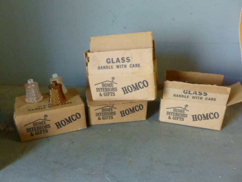 lot 199 image: Home Interiors