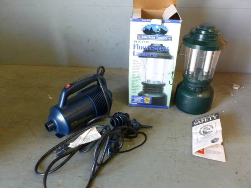 lot 200 image: Camping Items