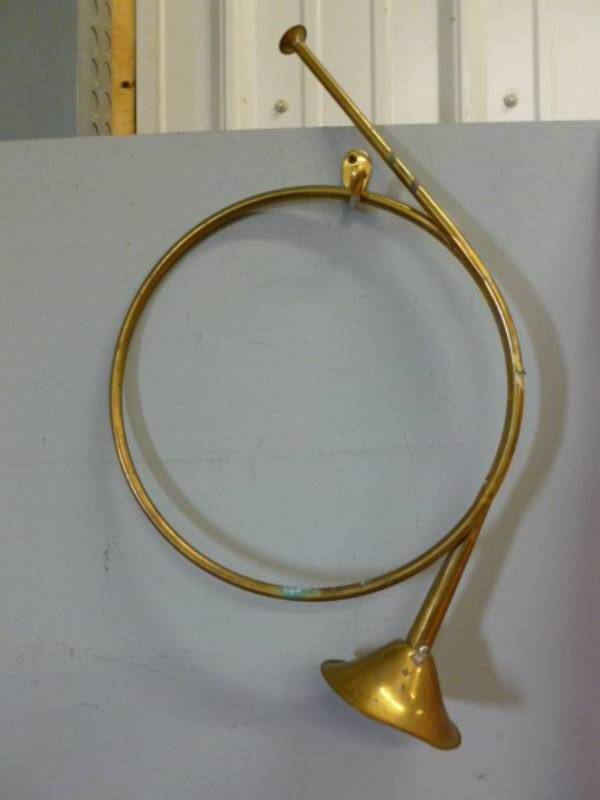 lot 210 image: Vintage Brass Horn