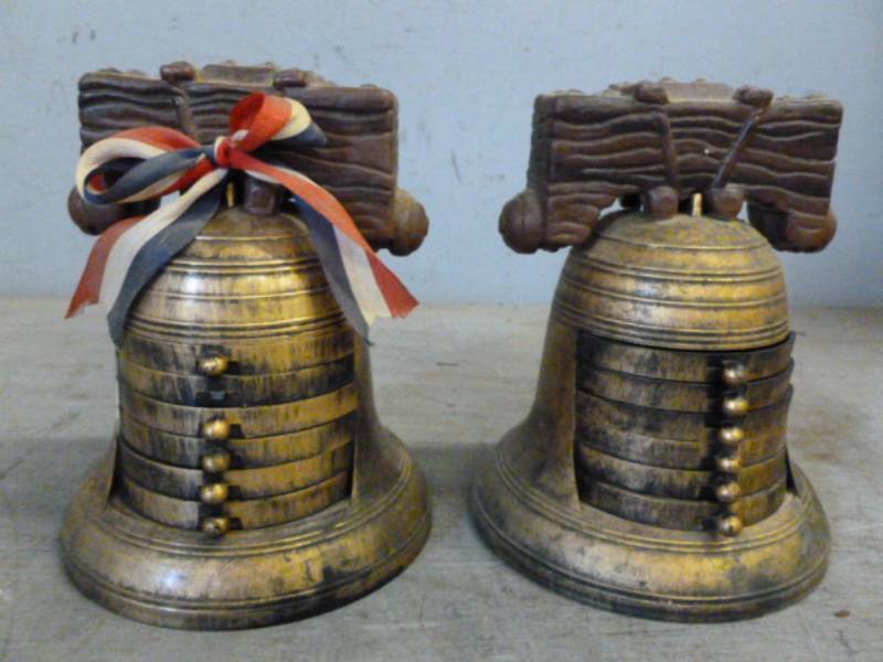 lot 213 image: Vintage Coaster Sets
