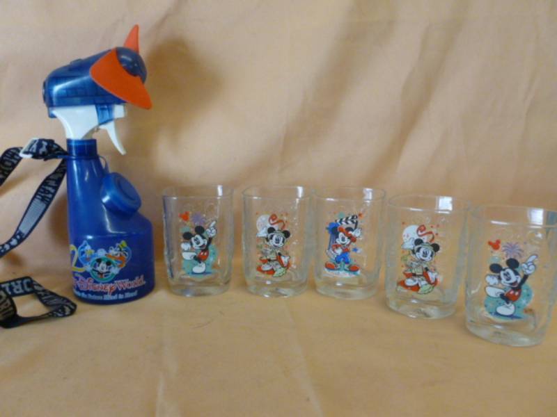 lot 229 image: Walt Disney Collectibles