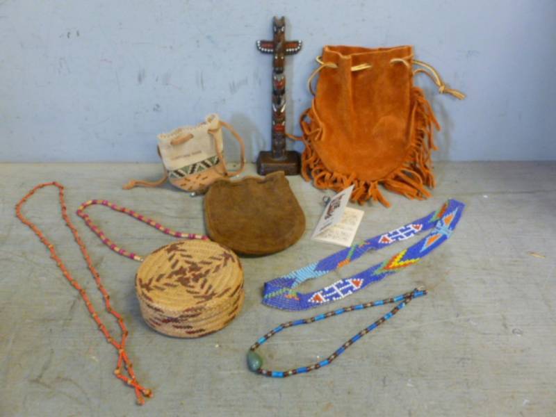 lot 248 image: Native American Themed
