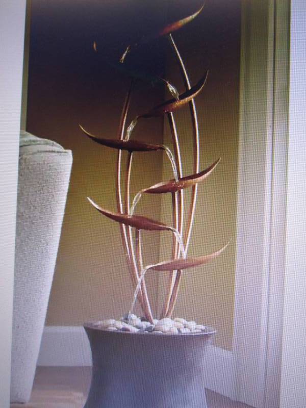 lot 2 image: Pod Fountain open box Retail $159.9...