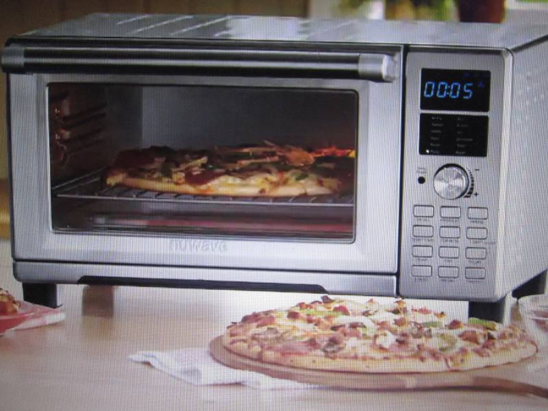lot 3 image: Nuwave Bravo Air Fryer Toaster Ov...