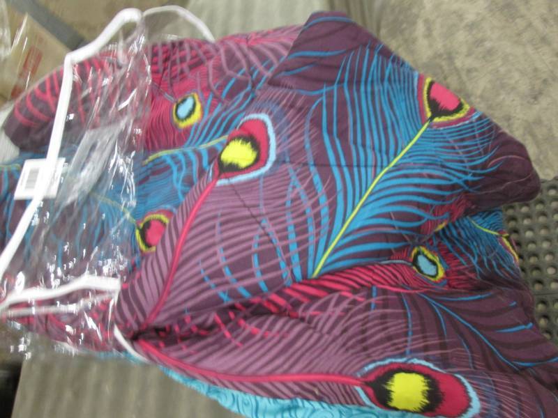 lot 6 image: King Bed Comforter open pkg Retail ...