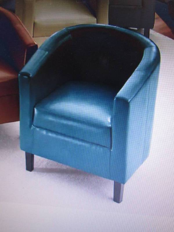 lot 22 image: Hudson Barrel Chair open box Retail...