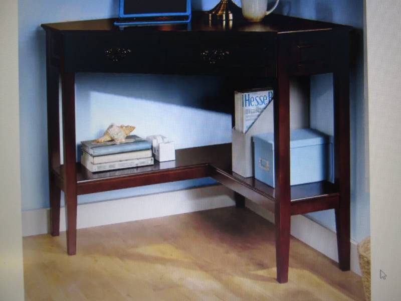 lot 37 image: Gabel Corner Desk open box, box cut...