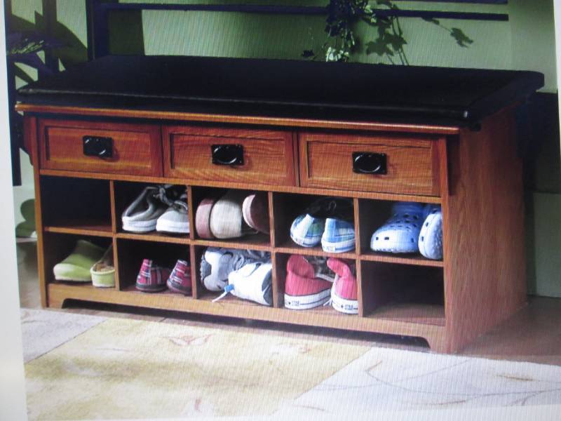 lot 41 image: Mission Shoe Bench open box Retail ...