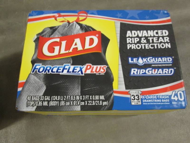 lot 120 image: Glad 33 Gal. ForceFlex Drawstring O...