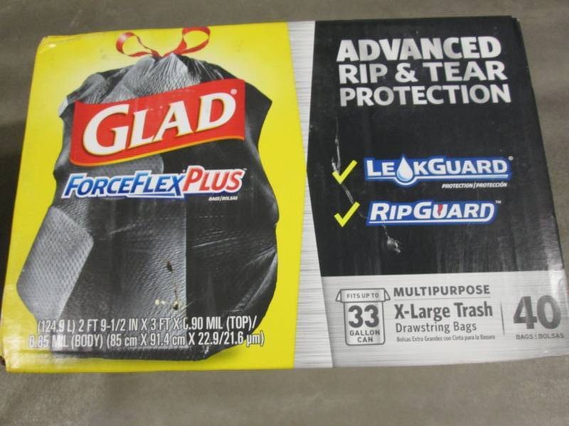 lot 126 image: Glad 33 Gal. ForceFlex Drawstring O...