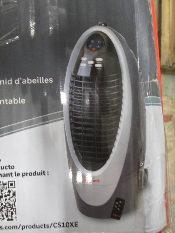 lot 155 image: Honeywell Portable Evaporative Air ...