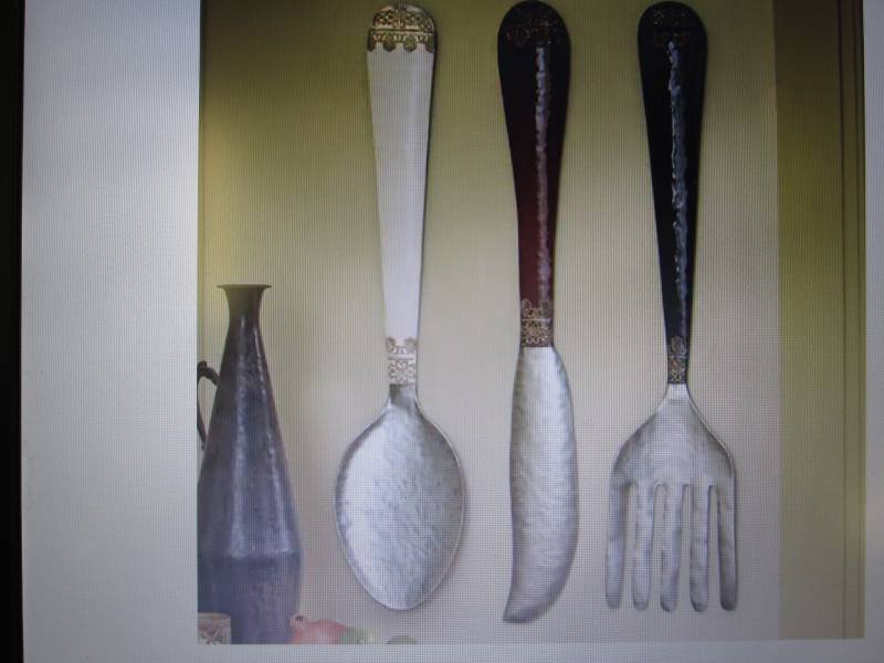 lot 190 image: Set of 3 Knife Spoon Fork Wall Dc...