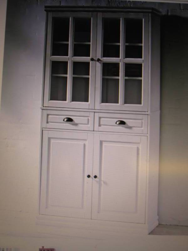 lot 253 image: Tool-Free Saunders Hutch open box R...
