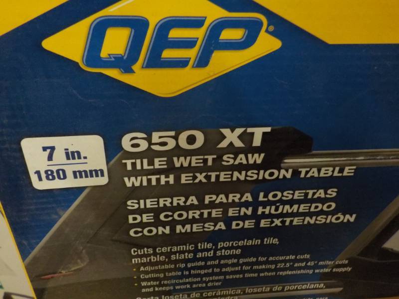 lot 56 image: QEP 650 XT Tile Wet Saw with Extens...
