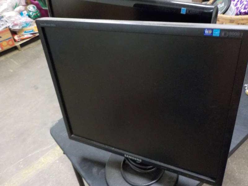 lot 76 image: 2 Samsung 19 and 23 powers on...