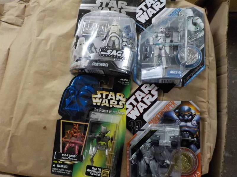 lot 125 image: Star Wars...