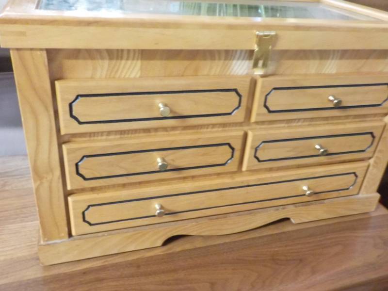 lot 170 image: Wood and Glass Display Case 23 x 12...
