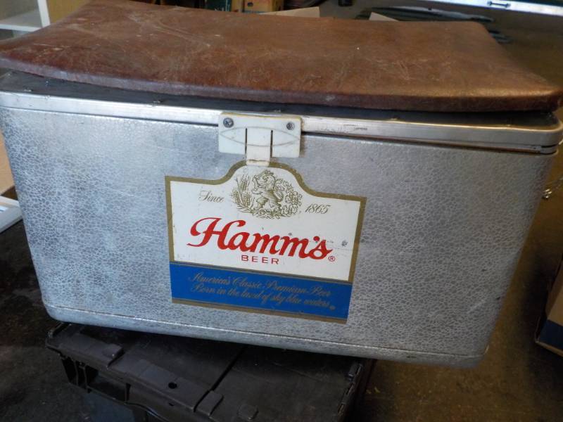 lot 212 image: Metal Hamms Beer Cooler with Cushi...