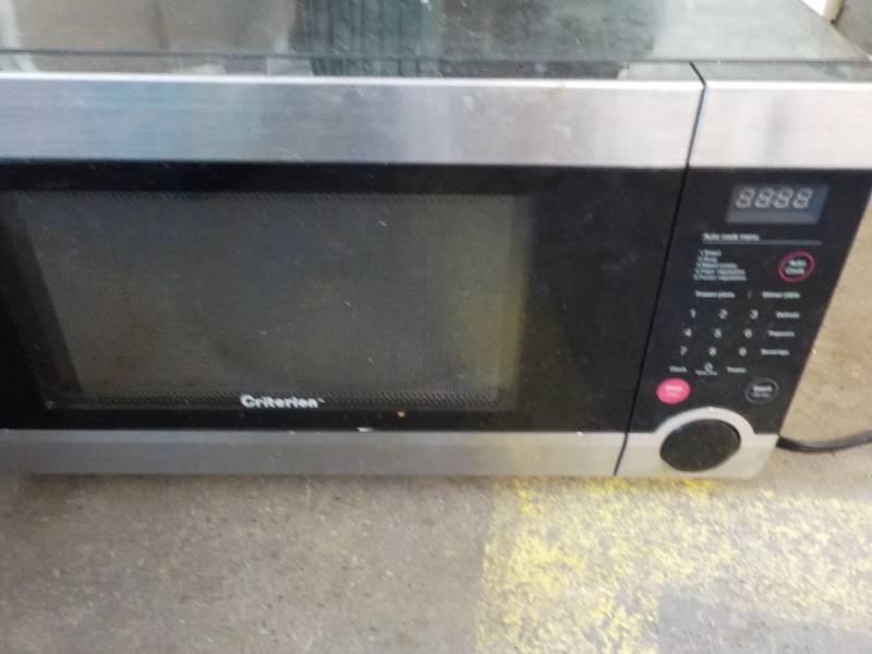 lot 213 image: Criterion Microwave needs cleaning...