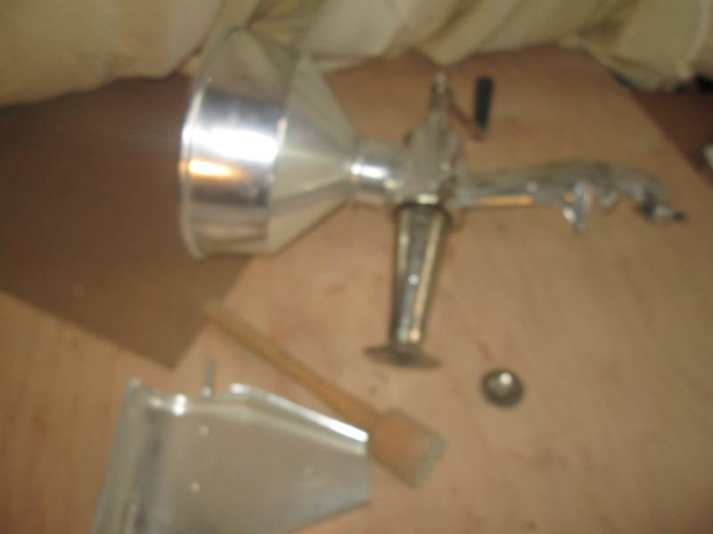 lot 56 image: Juicer for canning...