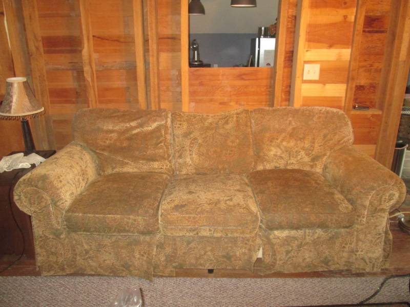 lot 91 image: Couch - 7 feet wide...