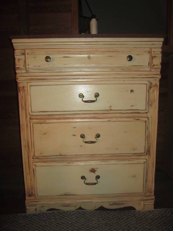 lot 92 image: Distress painted dresser 33 wide  ...
