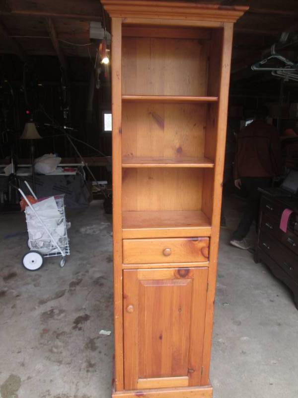 lot 97 image: Wood display case...