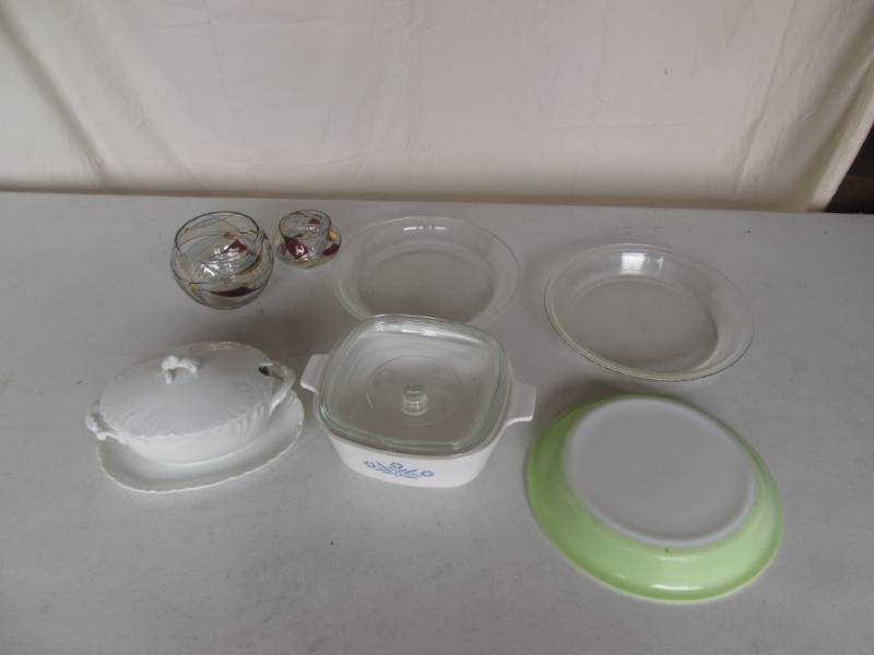 lot 103 image: Lot of vintage glasswarte...