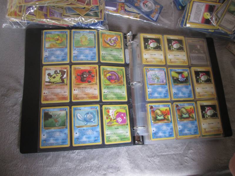 lot 126 image: Lot of Pokemon collectibles...