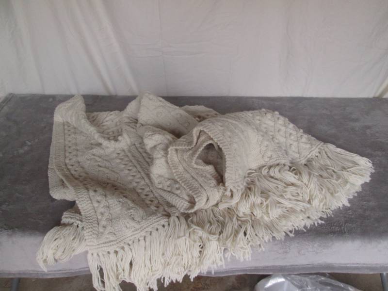 lot 133 image: Hand knitted 4 x 6 afghan Made by G...