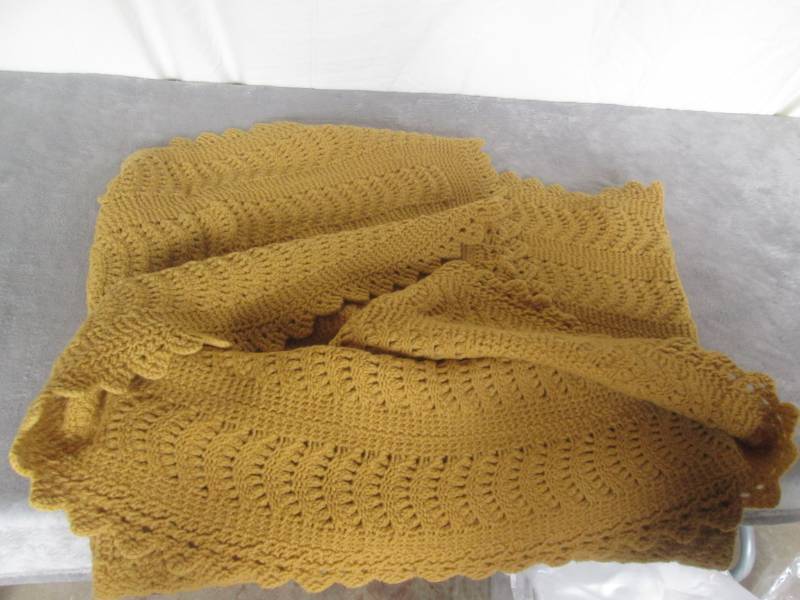 lot 134 image: Hand made 4 x 6 afghan Made by Gran...