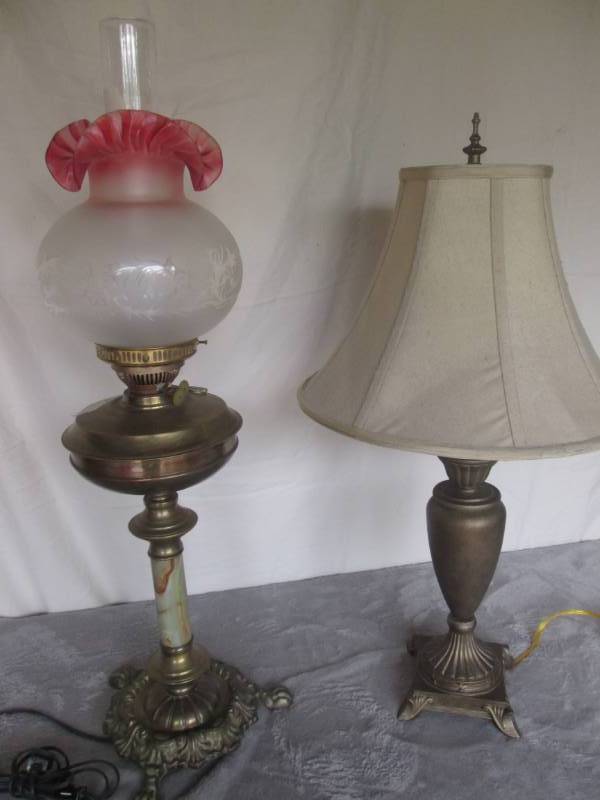 lot 147 image: Antique oil lamp with electric bulb...