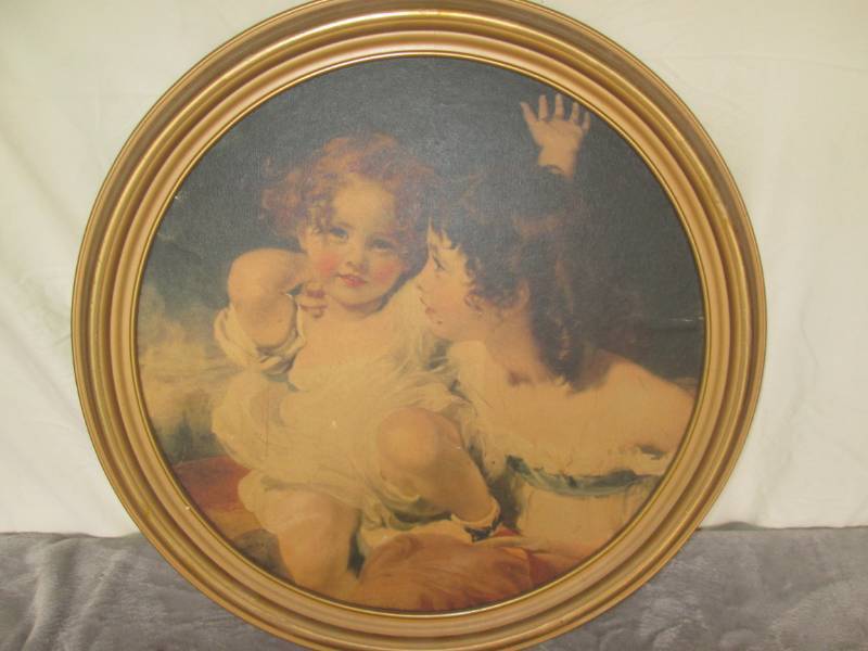 lot 149 image: 2 Foot wide round wall dcor...