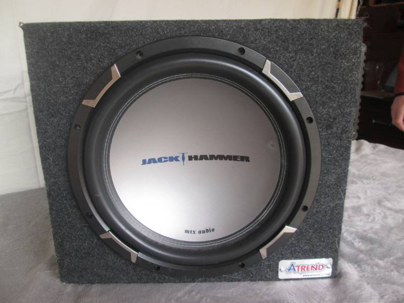 lot 163 image: MTX Audio sub woofer...