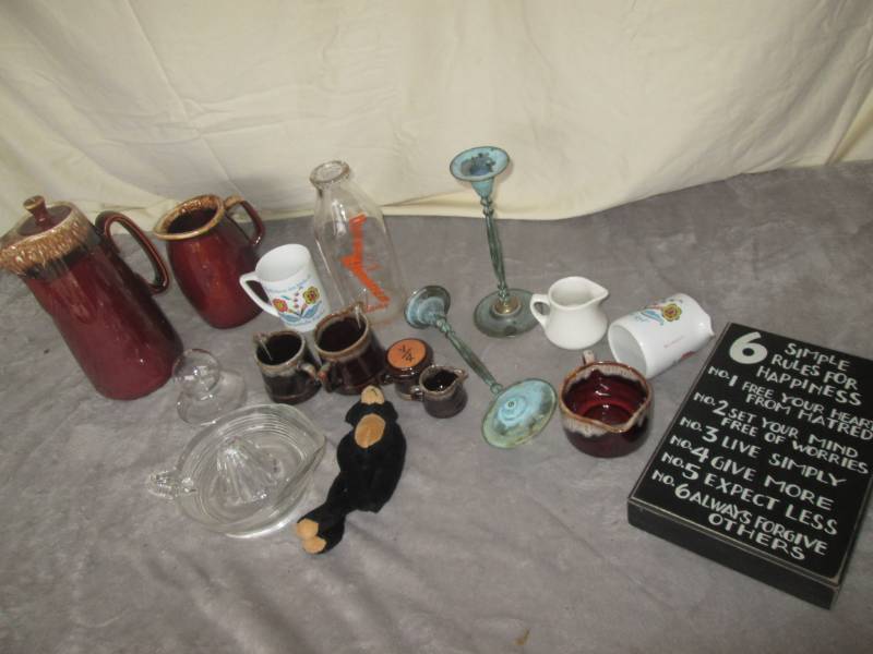 lot 223 image: Home dcor lot...