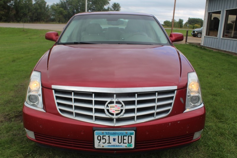 lot 4171 image: 2006 Cadillac DTS