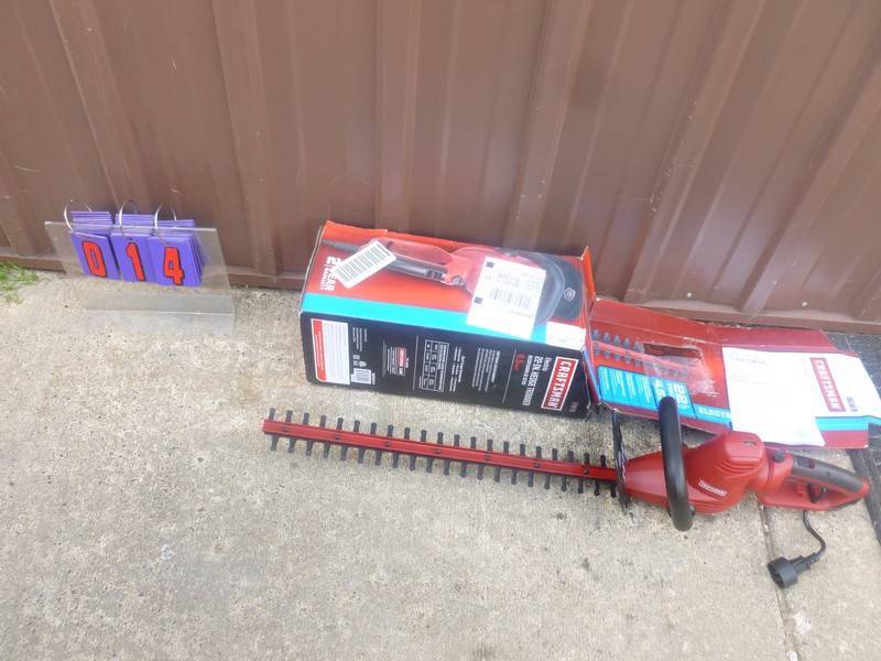 lot 14 image: SnS Auctions # 392 Early Fall Tools & Equipment