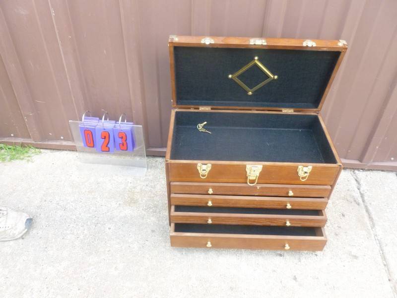lot 23 image: SnS Auctions # 392 Early Fall Tools & Equipment