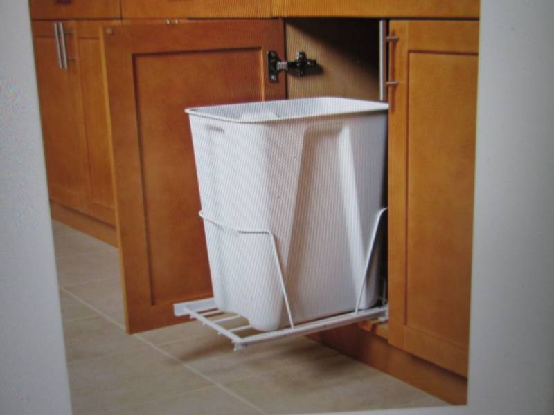 lot 42 image: Closet Maid 6 Gallon White Pull-Out...